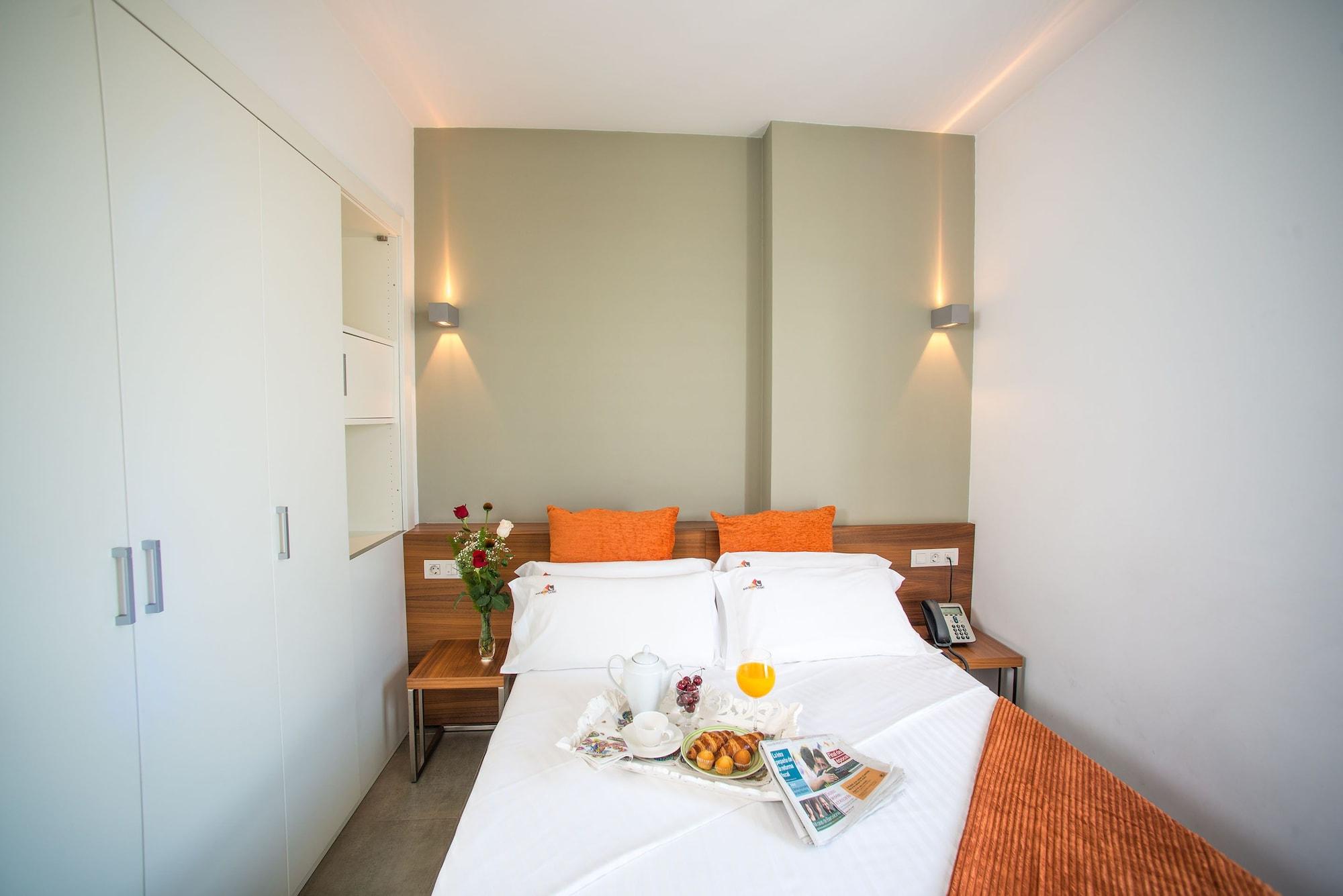 โอนา ลีฟวิง บาร์เซโลนา Aparthotel โอสปิตาเล็ต เดอ โยเบรกัต ภายนอก รูปภาพ