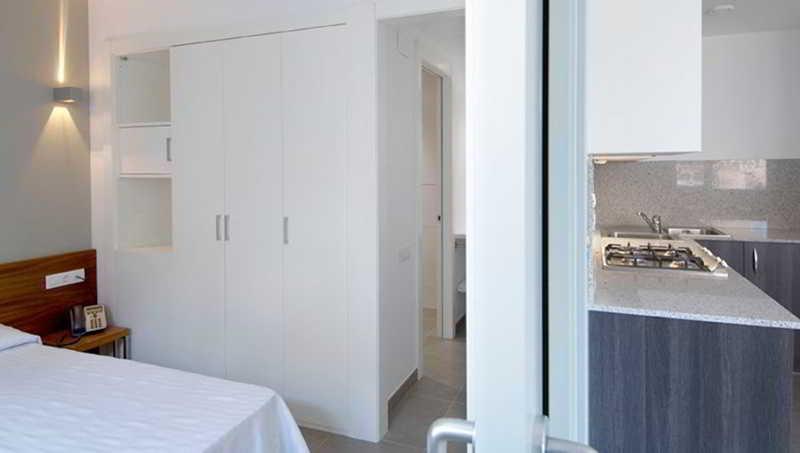 โอนา ลีฟวิง บาร์เซโลนา Aparthotel โอสปิตาเล็ต เดอ โยเบรกัต ภายนอก รูปภาพ