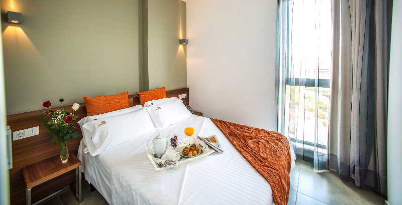 โอนา ลีฟวิง บาร์เซโลนา Aparthotel โอสปิตาเล็ต เดอ โยเบรกัต ภายนอก รูปภาพ
