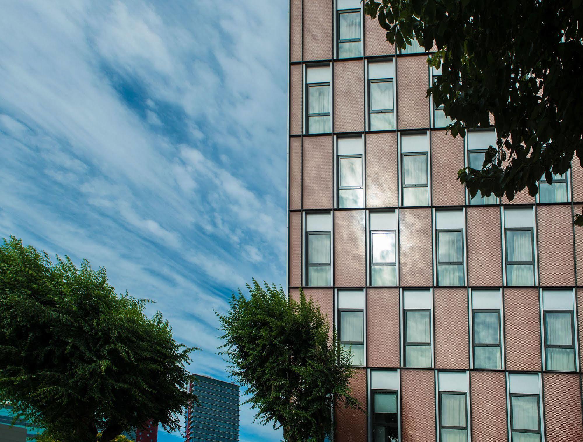 โอนา ลีฟวิง บาร์เซโลนา Aparthotel โอสปิตาเล็ต เดอ โยเบรกัต ภายนอก รูปภาพ